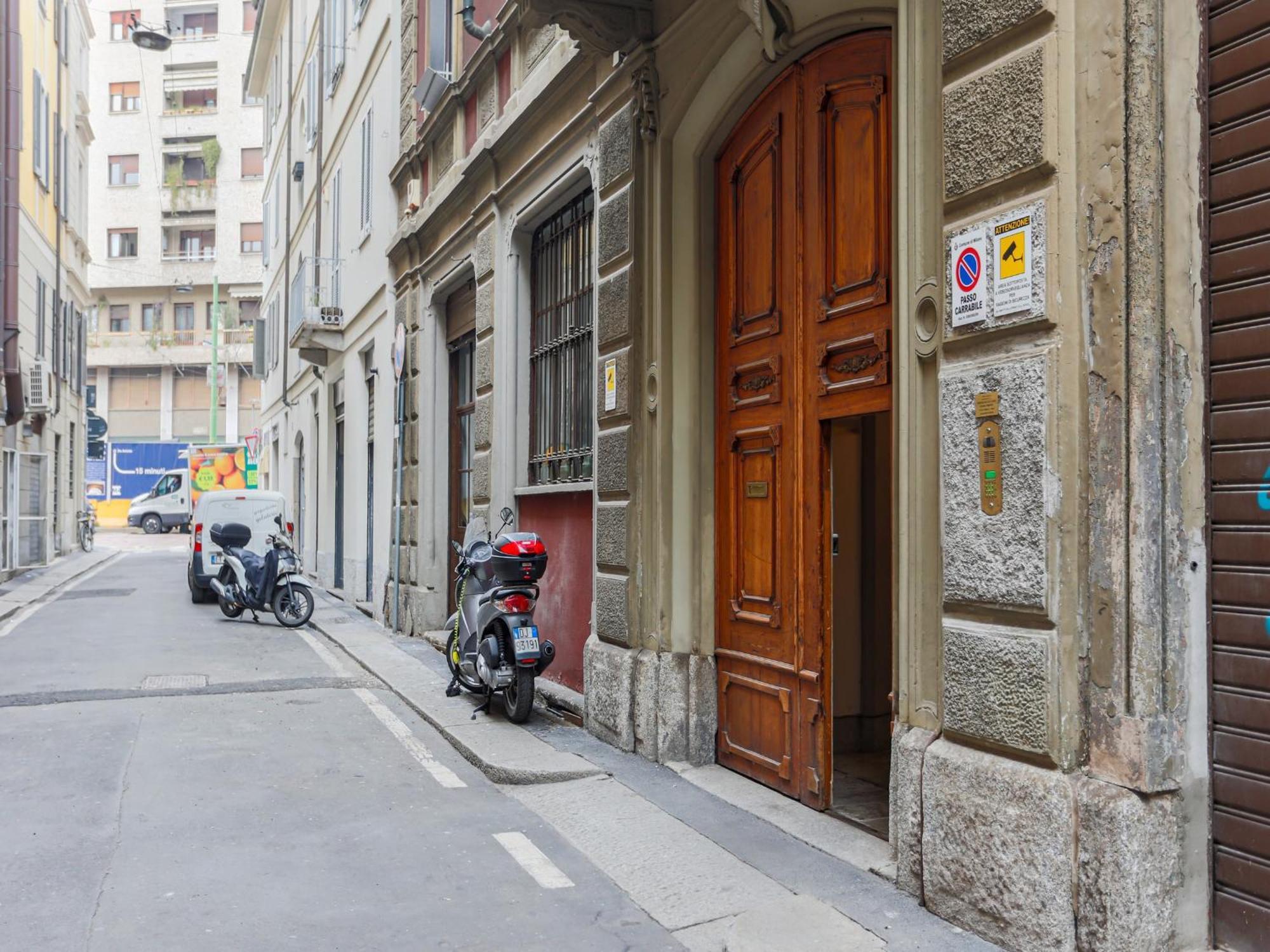The Best Rent - Spacious One-Bedroom Apartment Near The Columns Of San Lorenzo Milán Exteriér fotografie